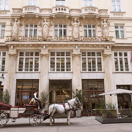 Steigenberger Hotel Herrenhof Вена Экстерьер фото